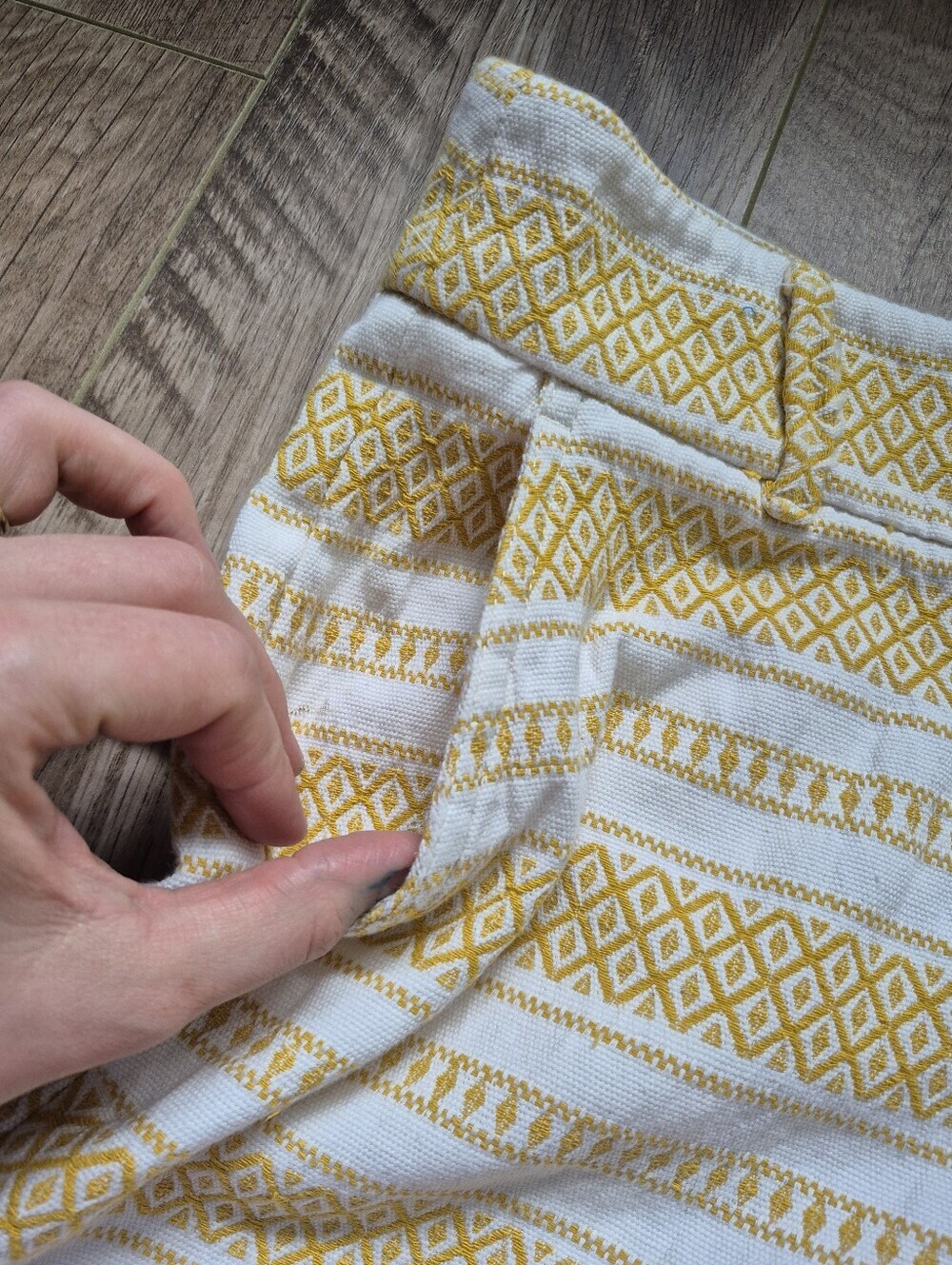 Loft Women's Beach Resortwear Yellow Geometric Patterned Riviera Short Size 4 - Picture 3 of 9